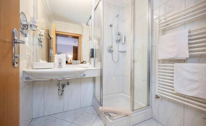 Badezimmer - Typ H - Doppelzimmer