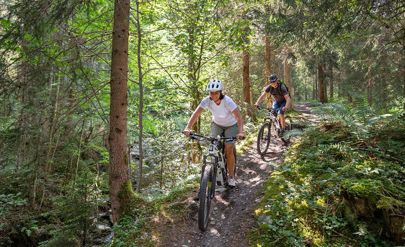 Mountainbiketour mit den E-Bikes rund um Flachau