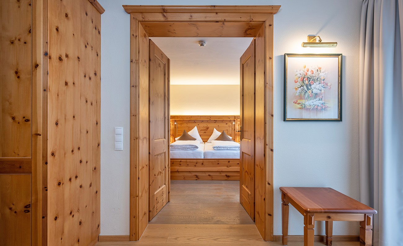 Glimpse into the sleeping room